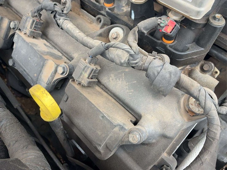 2012-chrysler-300-c-sedan-4d-image-31