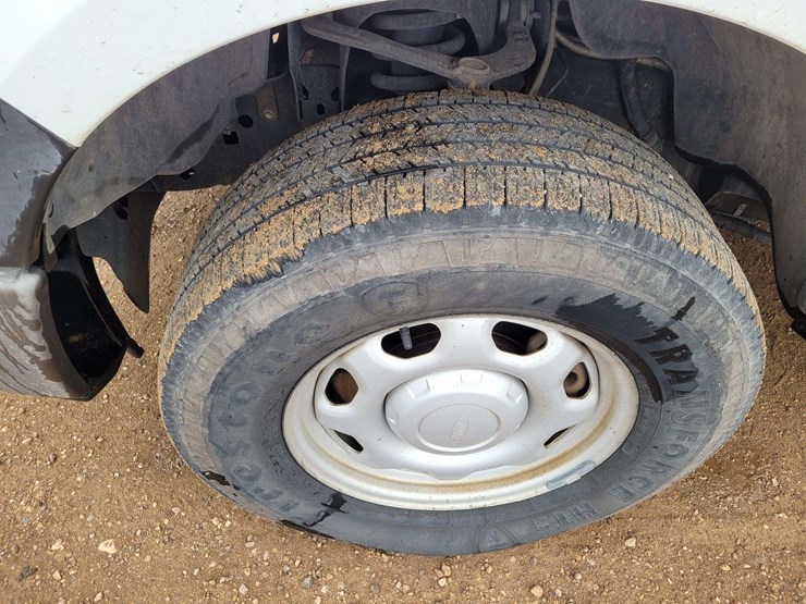 2011-ford-f150-image-13