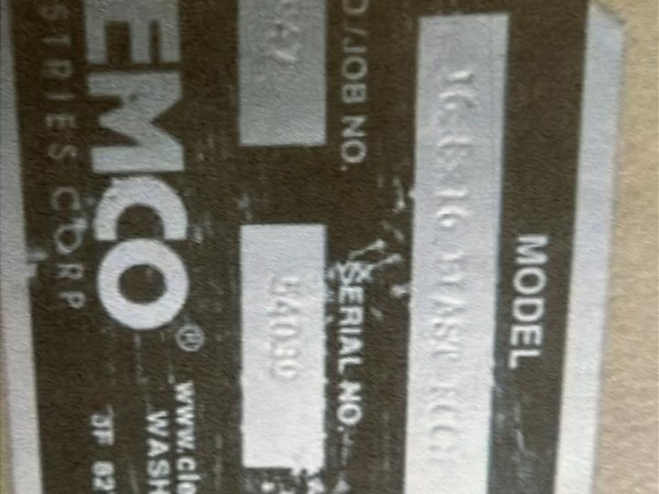 #4714-•-16’x16’-clemco-abrasive-blast-room-image-29