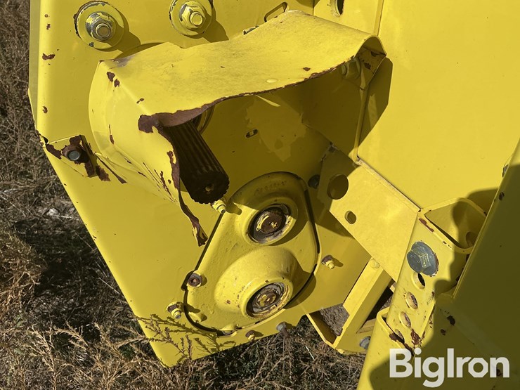 2004-john-deere-630b-image-12