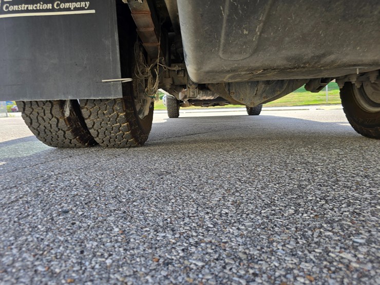 2017-gmc-sierra-3500-image-80