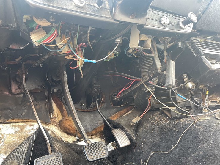 #1374-•-1976-chevrolet-luv-4x4-(has-wi-title)-(of)-image-136