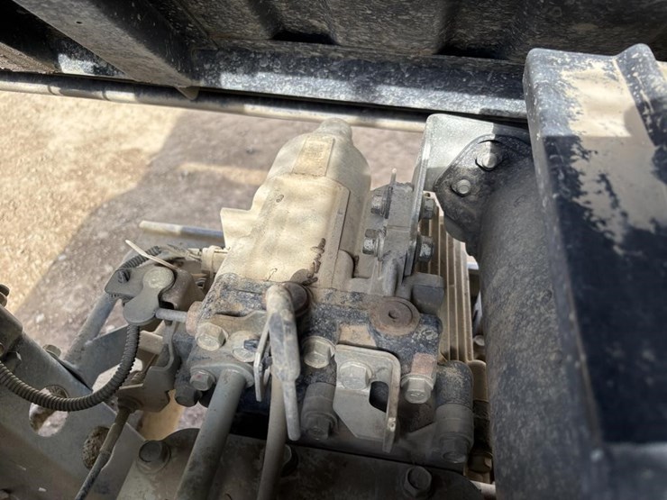 2017-kubota-rtv-x900-image-26