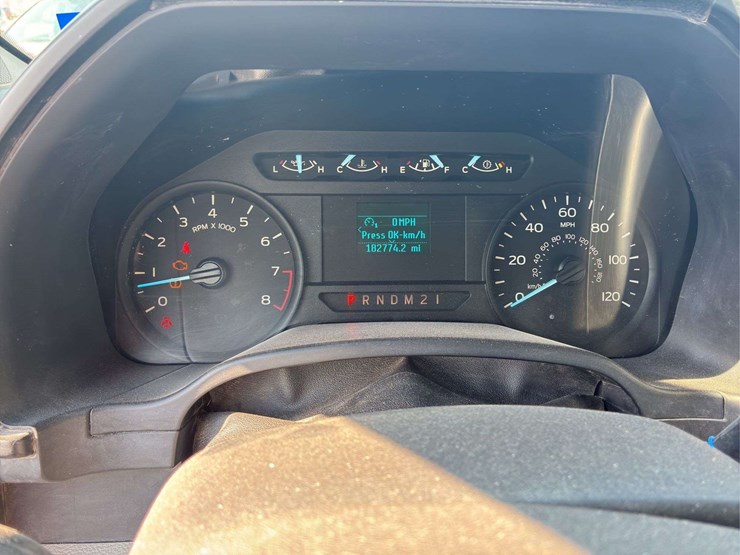 2018-ford-f150-xl-image-18