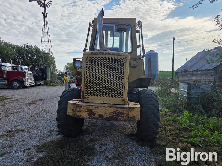 1975-caterpillar-920-image-6