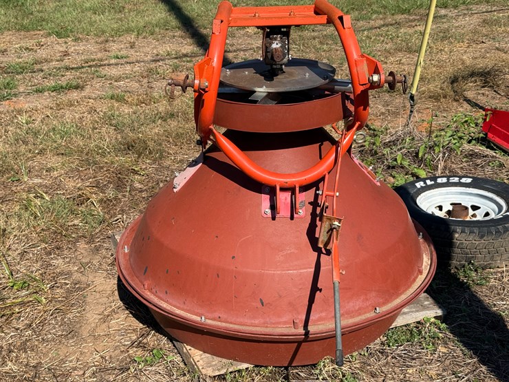 #52-•-#1007-•-heavy-duty-3-point-spreader-image-1