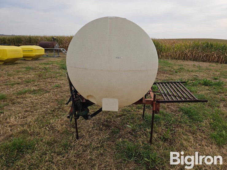 500-gallon-3-pt-sprayer-tank-w/hydraulic-pump-image-9