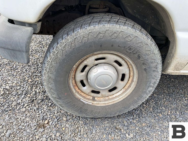 2004-ford-e150-image-8