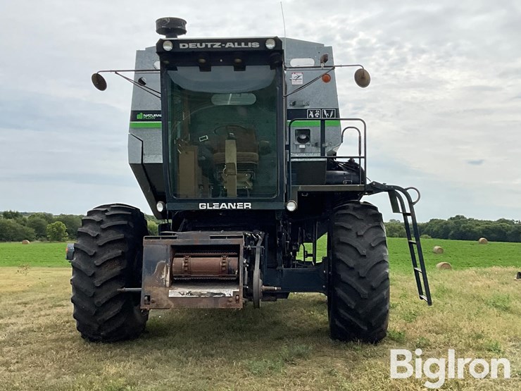 1988-gleaner-r50-image-2
