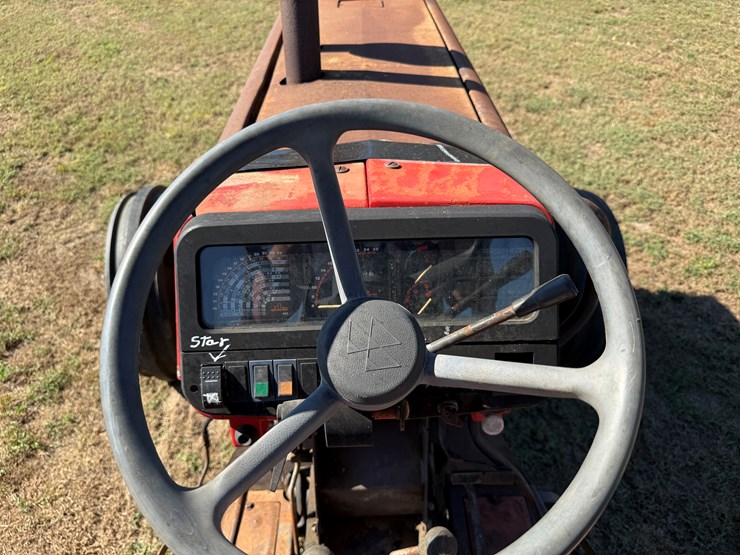 massey-ferguson-399-image-17