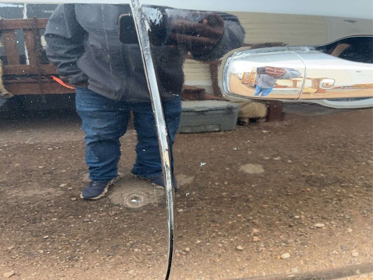 2012-chrysler-300-c-sedan-4d-image-7