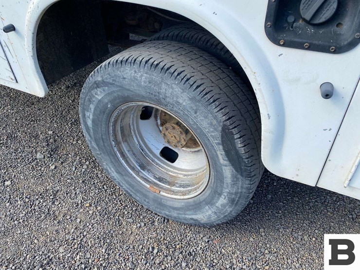 2008-ford-f350-image-16