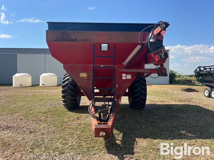 united-farm-tools-760-image-2