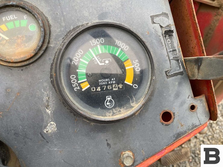 1976-massey-ferguson-245-image-35