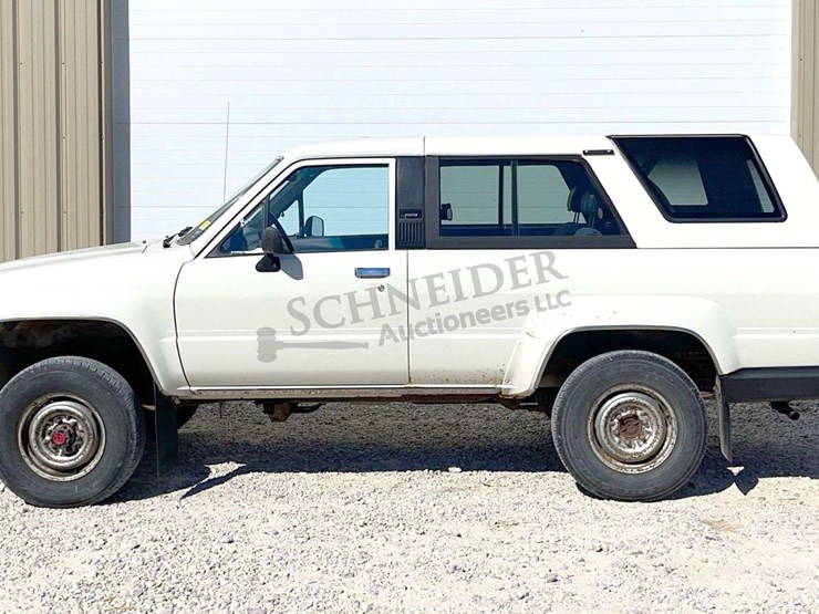 1988-toyota-4-runner-image-4