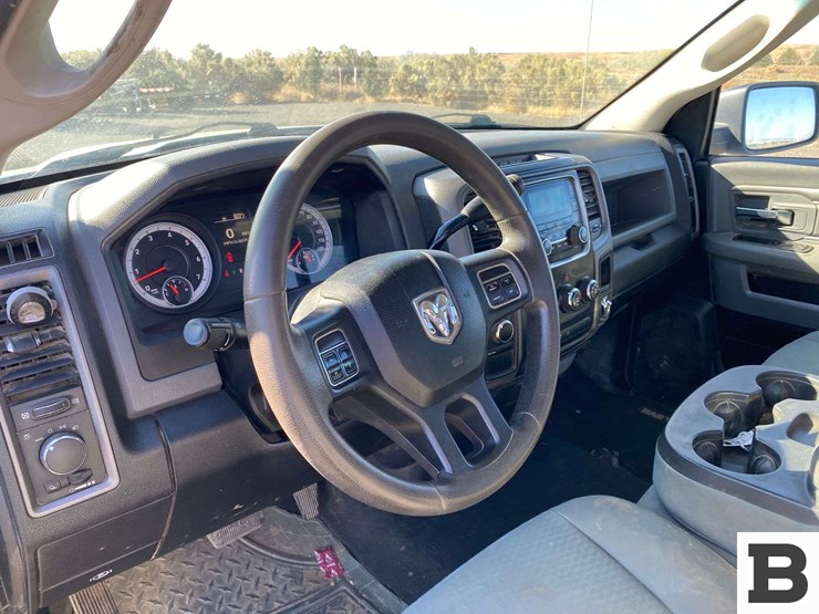 2013-ram-1500-pickup-image-23