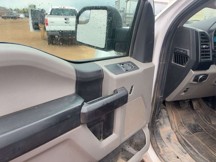 2016-ford-f150-xl-image-6