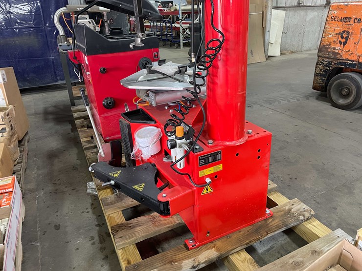 #8524-•-tire-changer-(e)-image-29