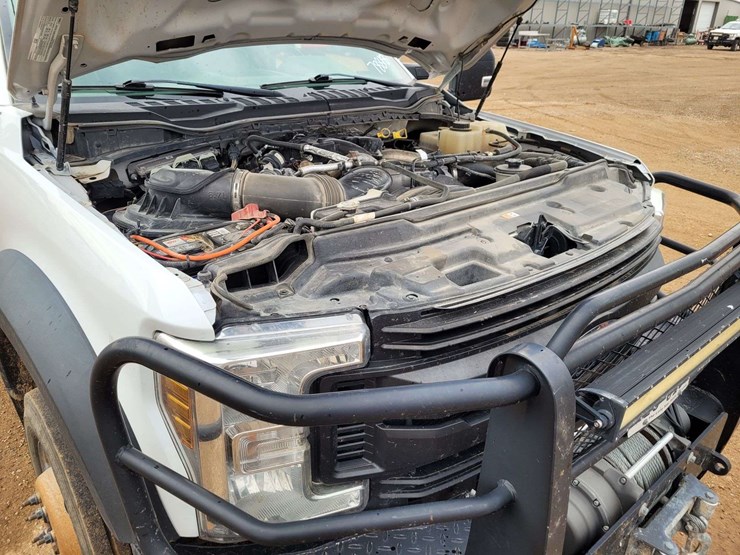 2019-ford-f550-image-17