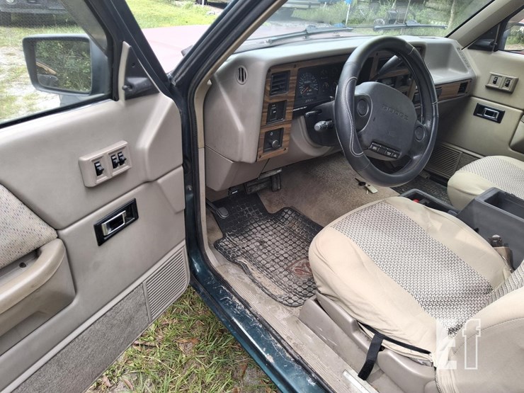 1996-dodge-dakota-slt-image-4