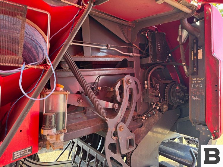 2012-massey-ferguson-2190-image-42