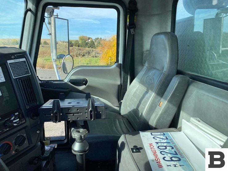 2017-mack-granite-gu713-image-73