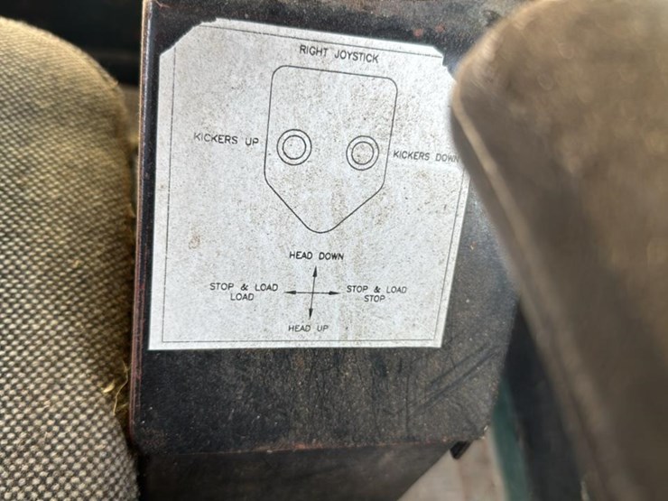 #4453-•-mellott-debarker-cab-image-9