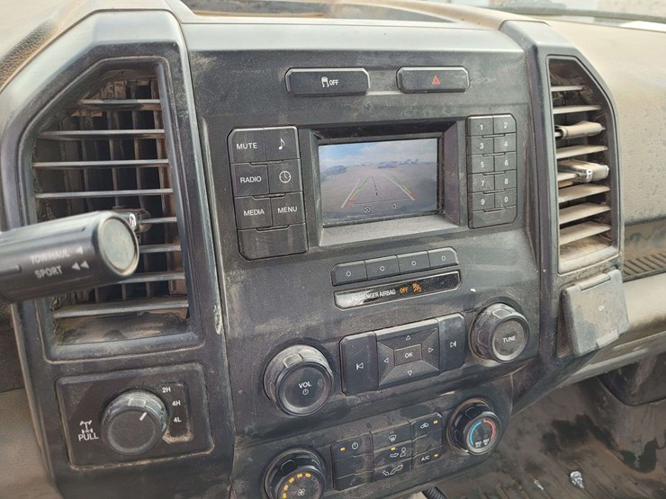 2017-ford-f150-image-9