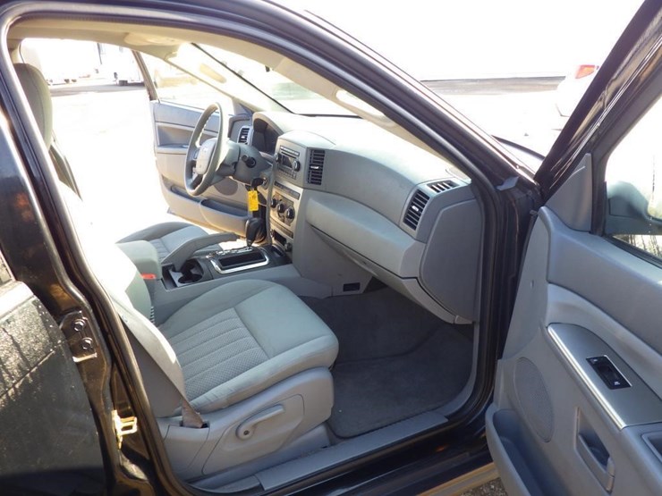 2006-jeep-grand-cherokee-image-6