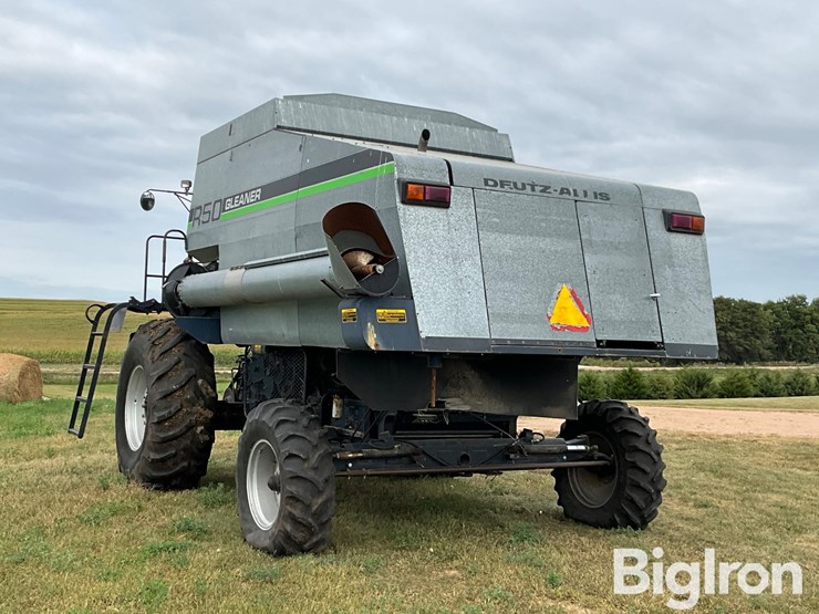 1988-gleaner-r50-image-7