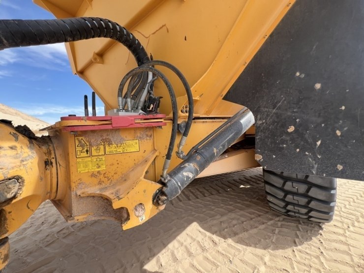 2020-volvo-a60h-image-15