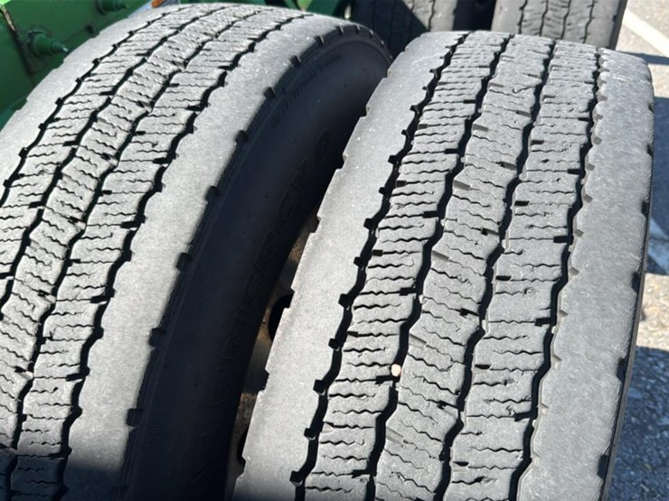 2023-peterbilt-579-image-20