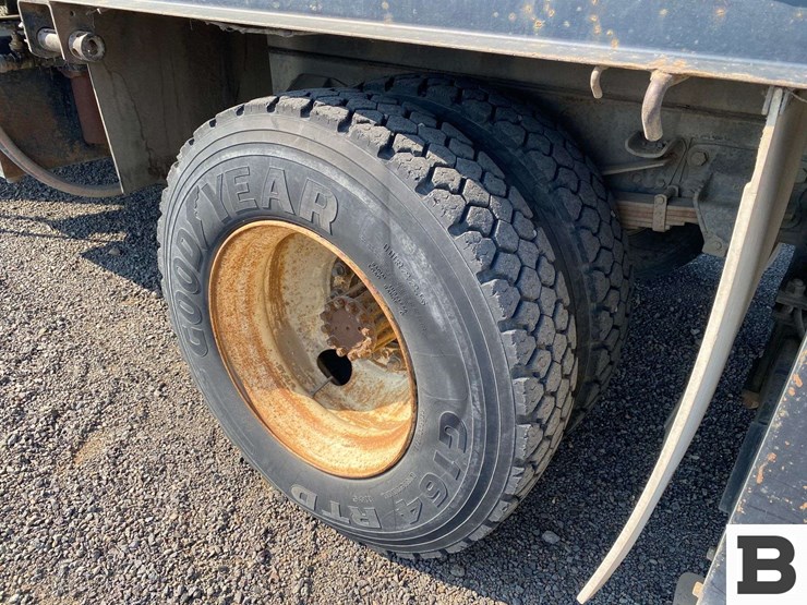 1985-ford-f800-image-19