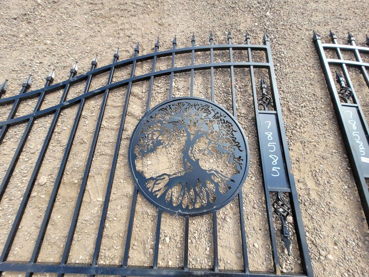 oak-tree-design-entrance-gate-image-5