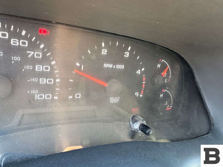 2004-ford-f350-image-34