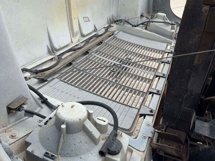 1990-chevrolet-c70-image-41