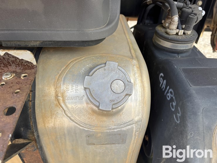 2014-freightliner-m2-106-s/a-propane-delivery-truck-image-13