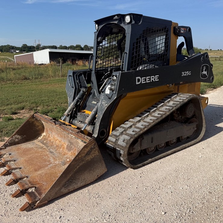 DEERE 325G