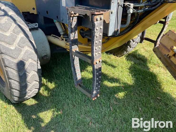 2009-komatsu-gd655-3e0-image-15