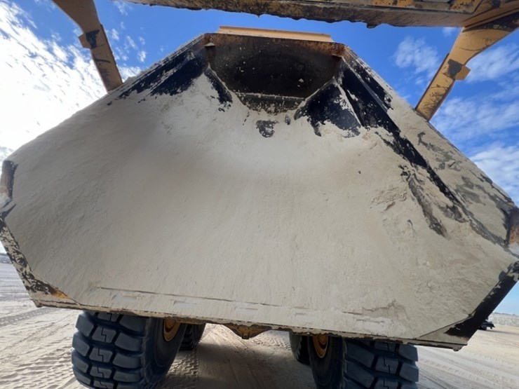 2020-volvo-a60h-image-40