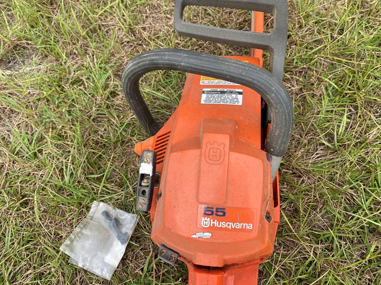 #81-•-#157-•-husqvarna-55-rancher-20-inch-chainsaw-image-3
