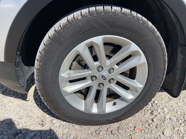 2013-ford-explorer-image-64