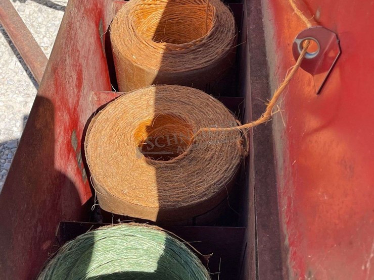 new-holland-275-image-20