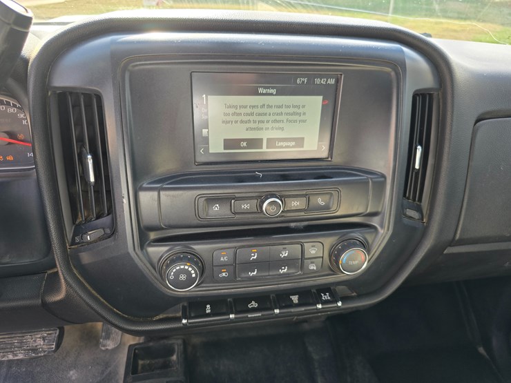 2017-gmc-sierra-3500-image-48