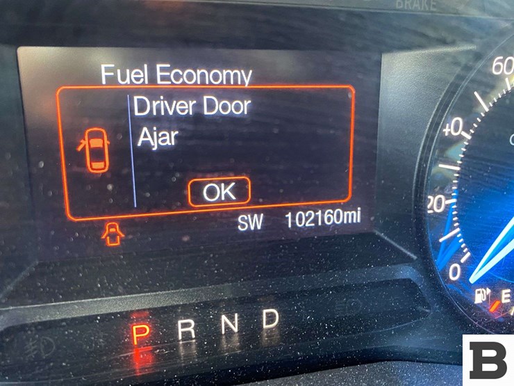 2017-ford-explorer-image-27