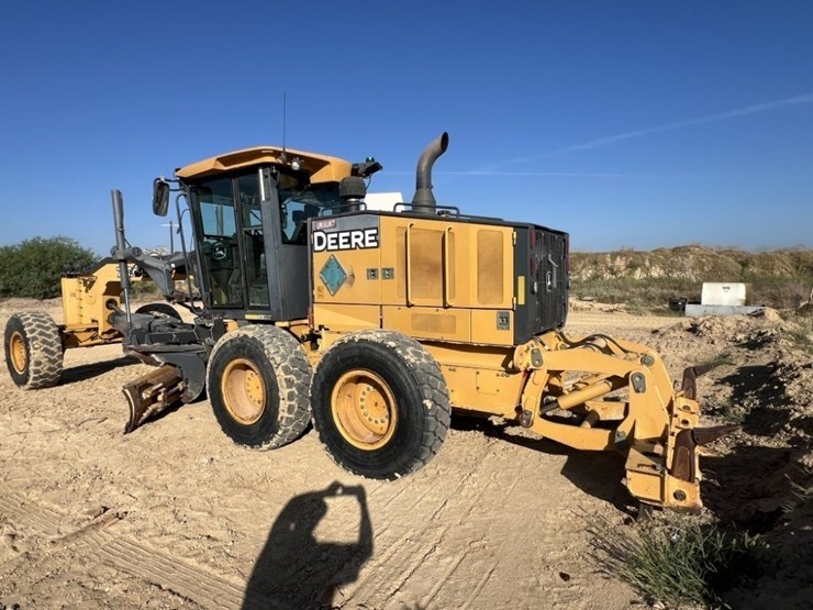 2011-deere-772gp-image-3