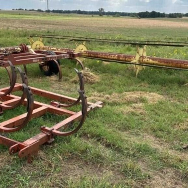 Scrap Metal - Krause Chisel - 2 Pieces