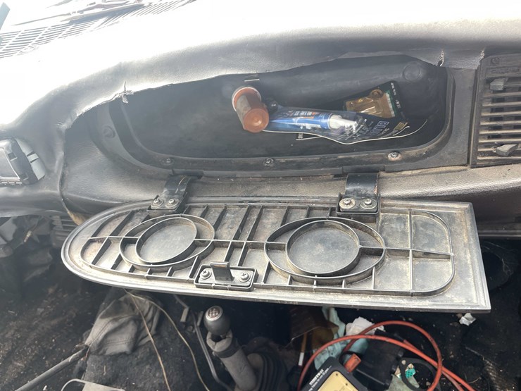 #1374-•-1976-chevrolet-luv-4x4-(has-wi-title)-(of)-image-120