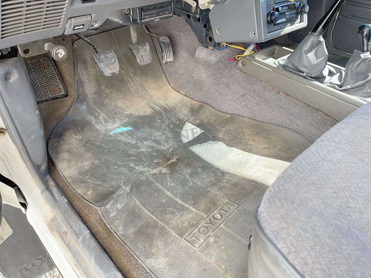 1988-toyota-4-runner-image-47