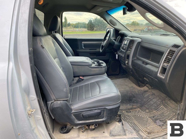 2018-ram-1500-pickup-image-21